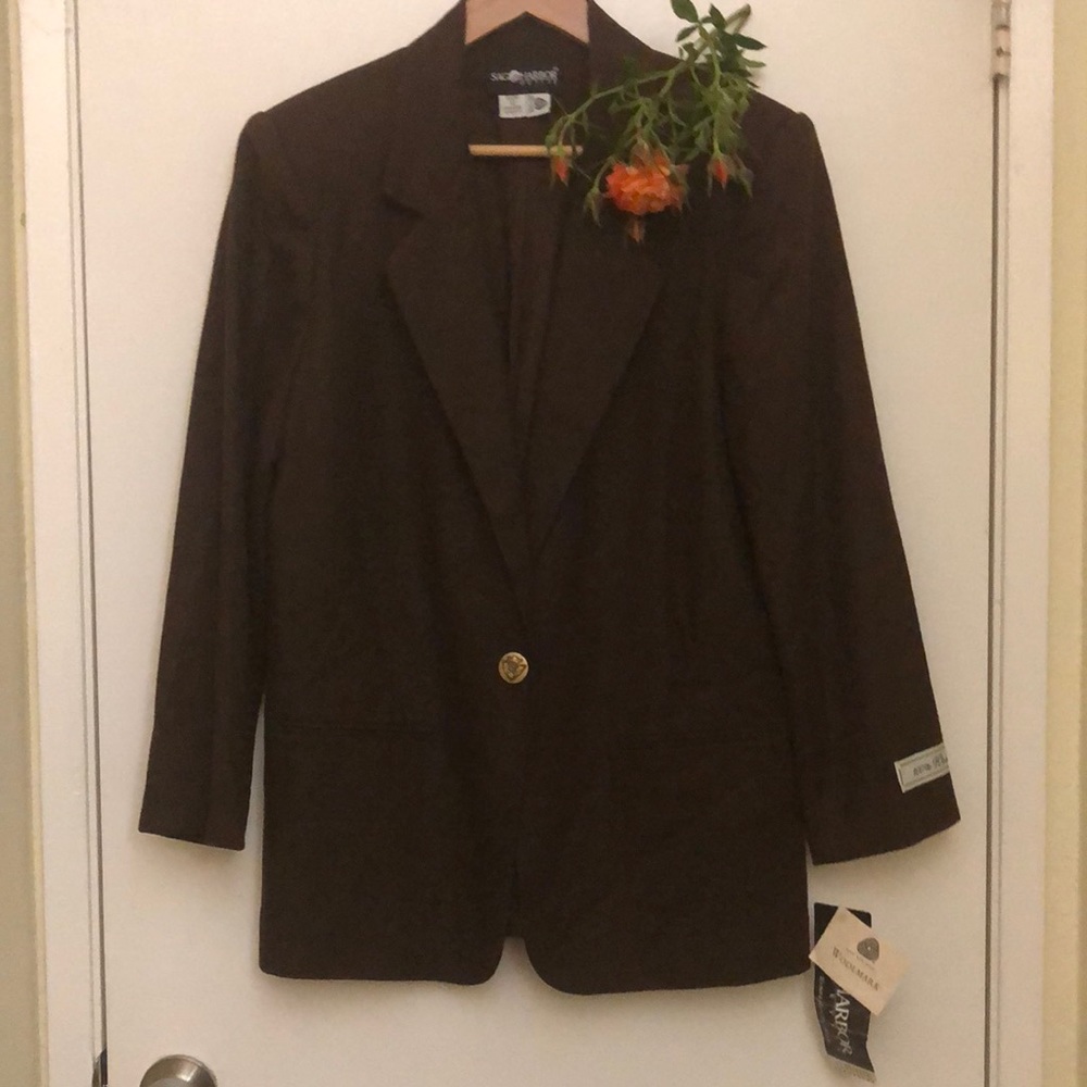 Rare vintage wool Sag Harbor jacket with a tag. Size 12 Petit